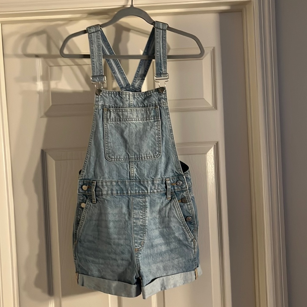 Light wash overall shorts